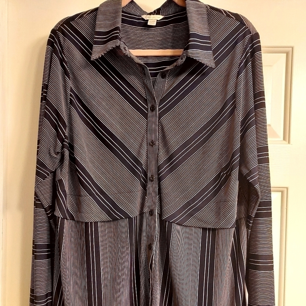 Cato plus size women's button down blouse size 18/20W